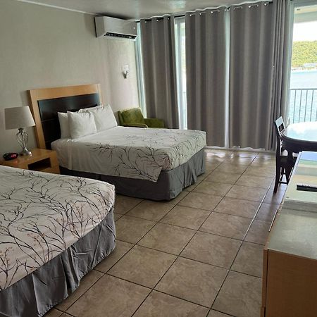 Lindbergh Bay Hotel Altona Екстериор снимка